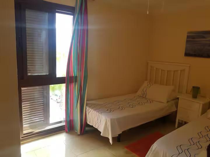 Apartment In Playa De Las Americas 1 객실 사진