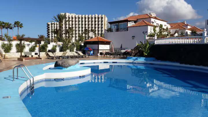 Apartment In Playa De Las Americas 1 객실 사진