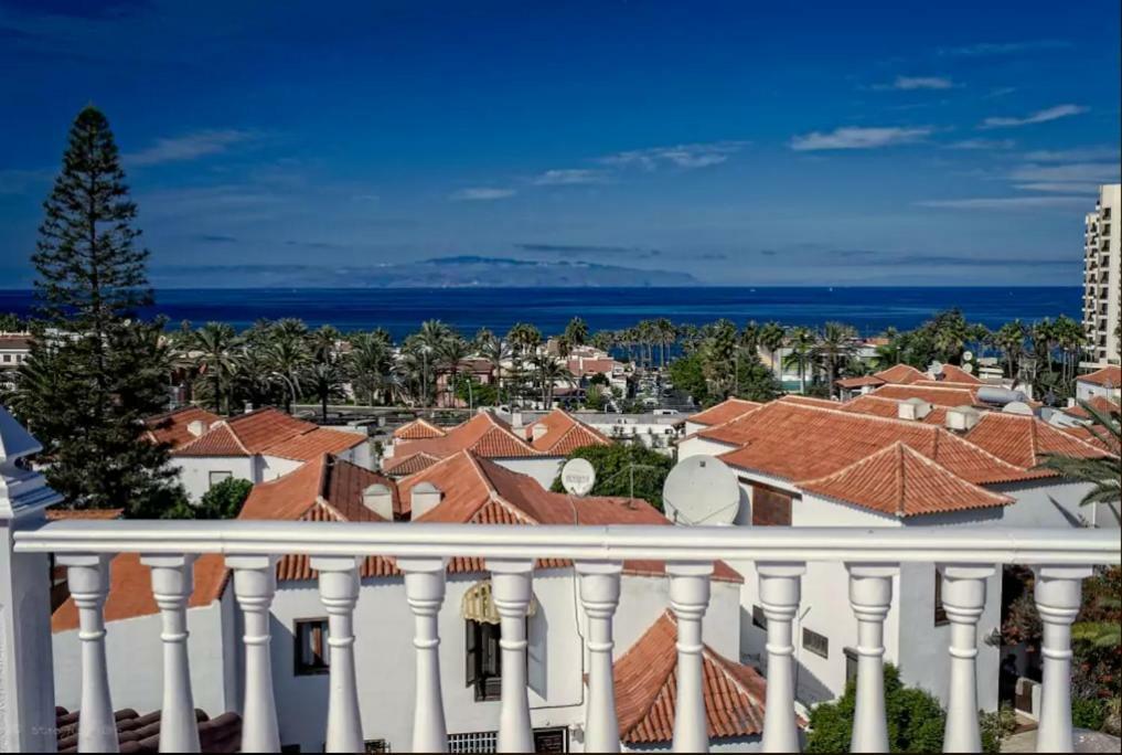 Apartment In Playa De Las Americas 1 외부 사진
