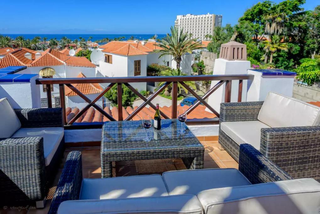 Apartment In Playa De Las Americas 1 외부 사진