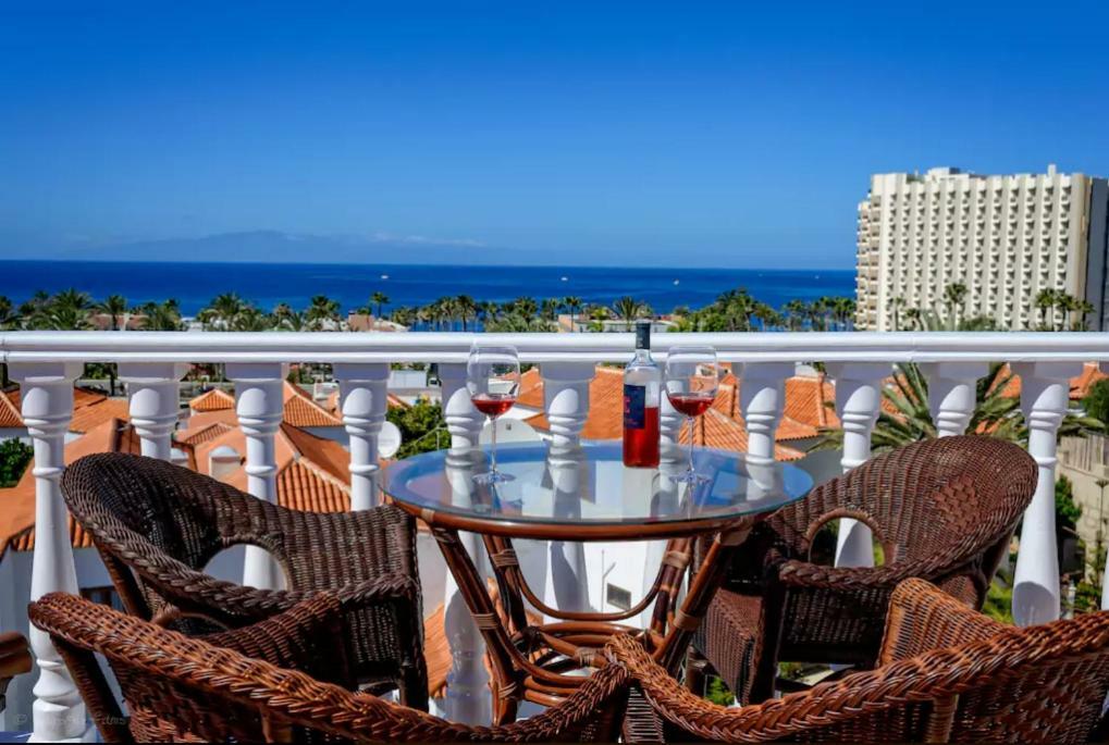 Apartment In Playa De Las Americas 1 외부 사진